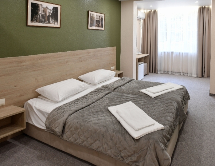 4-мест. 2-комн. комфорт семейный - Санаторий «Кирова» Ялта